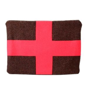 Universal Chocolate Top Zipper Tablet Case NWT